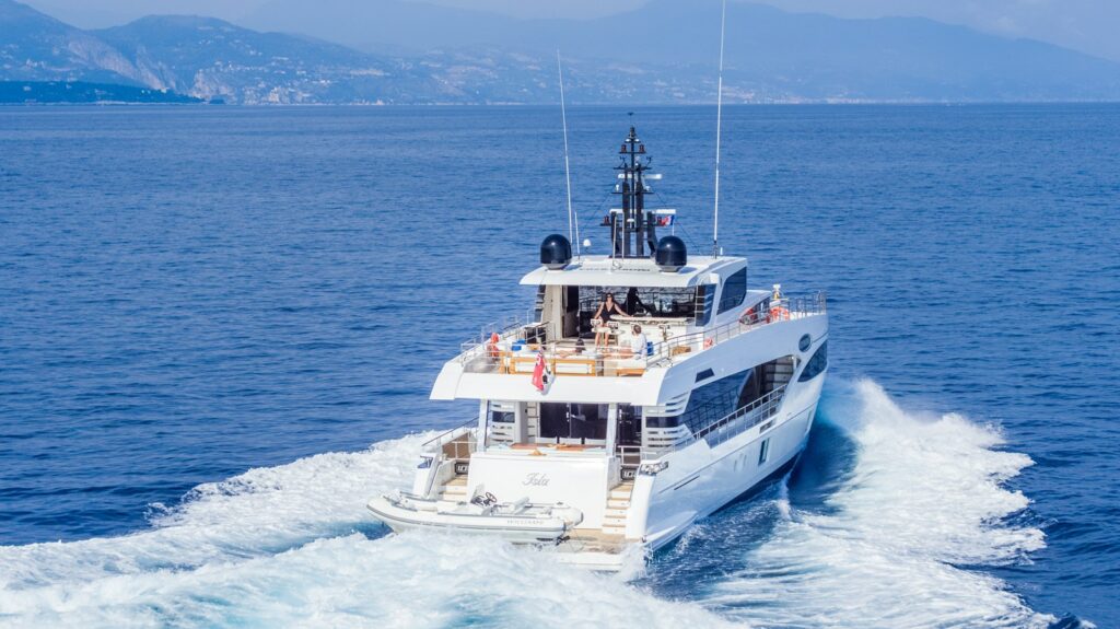 Majesty-Yacht-100-exterior